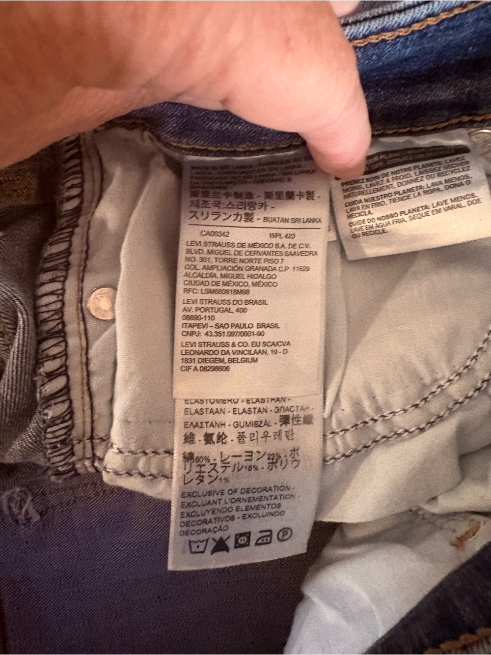 Levi’s 711 Skinny Jeans 8 Medium 29x30 Distressed Ripped New Blue Denim Women’s - Picture 9 of 9